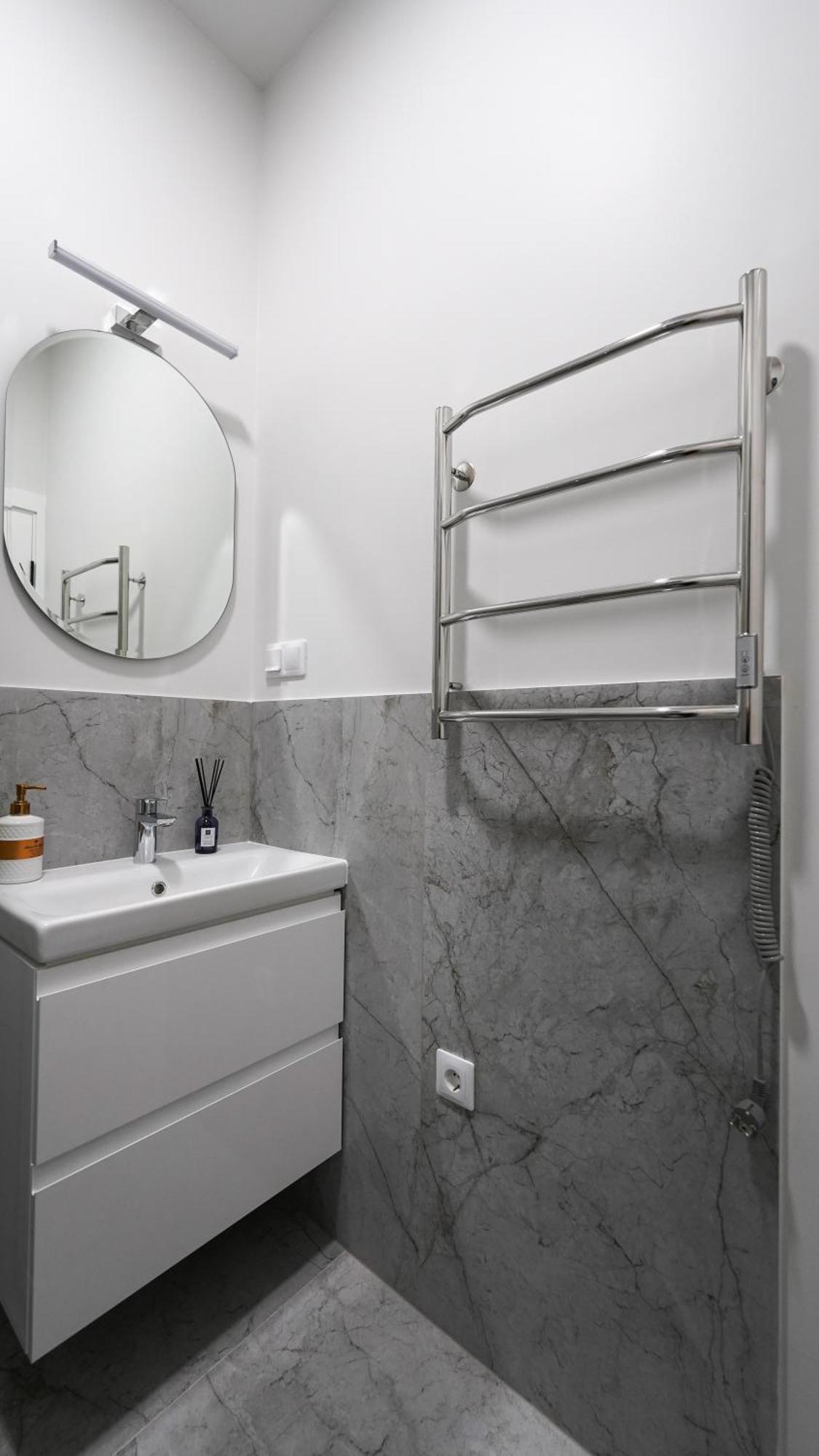 Amber Light Self-Check-In Apartments Каунас Экстерьер фото