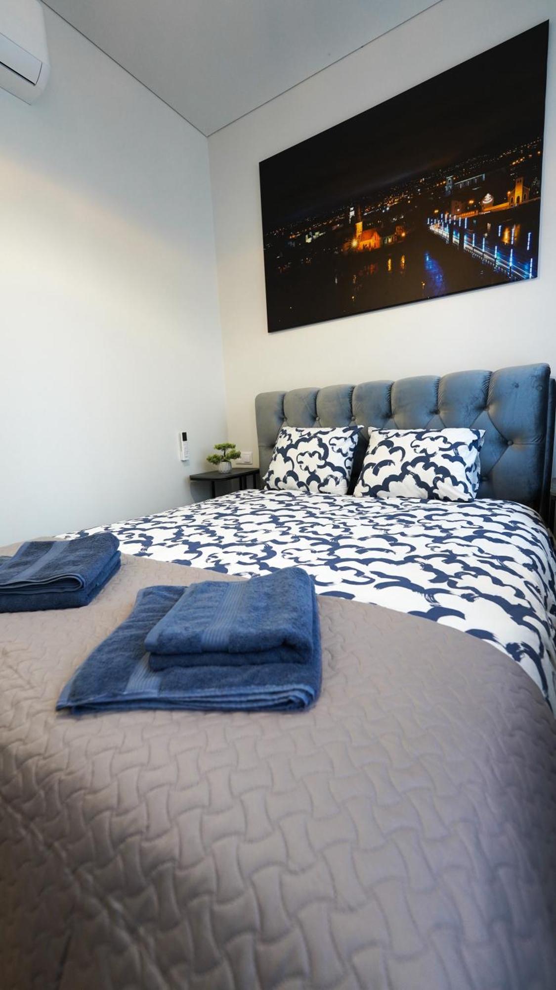 Amber Light Self-Check-In Apartments Каунас Номер фото