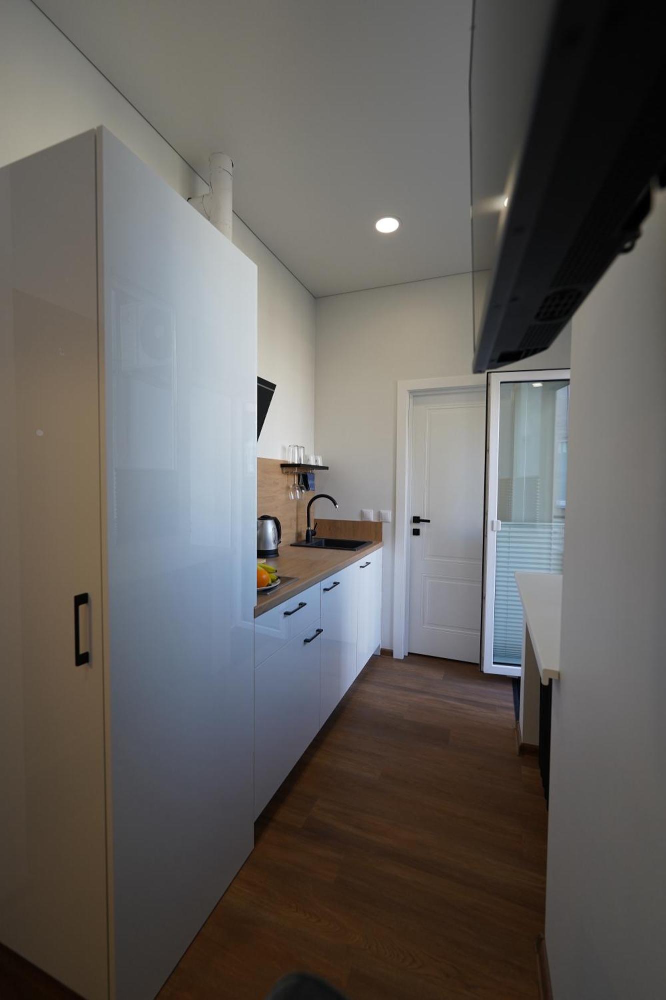 Amber Light Self-Check-In Apartments Каунас Экстерьер фото